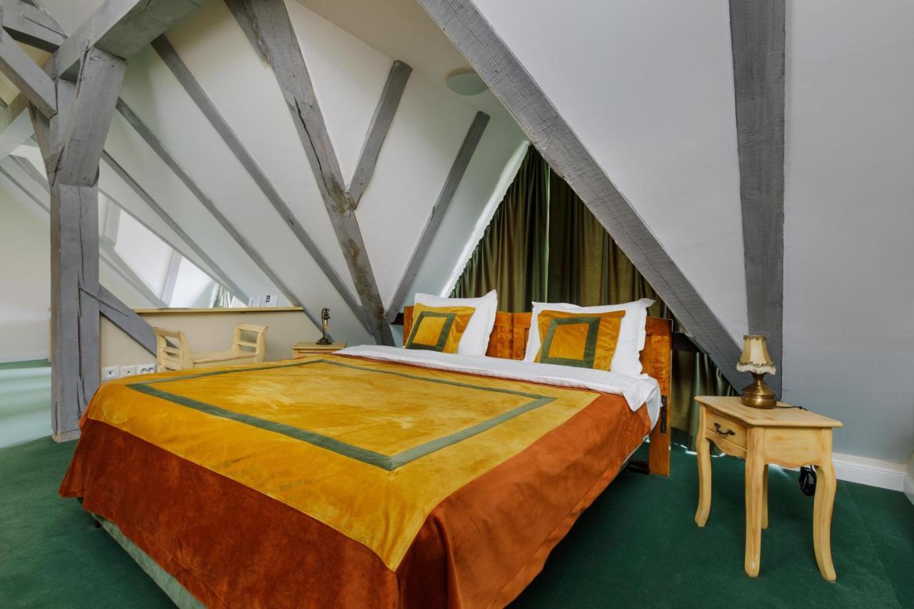 Conacul Archia Otel Deva Dış mekan fotoğraf