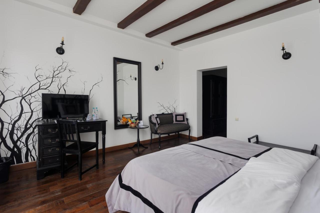 Conacul Archia Otel Deva Dış mekan fotoğraf
