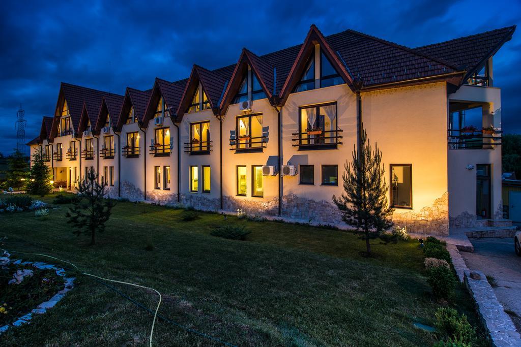 Conacul Archia Otel Deva Dış mekan fotoğraf